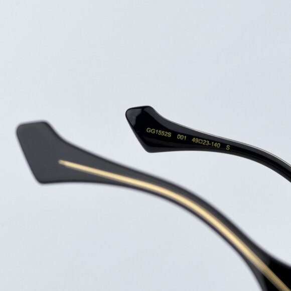 Gucci Women BRAND NEW Sunglasses Black Grey Gradient Butterfly GG1552S 001 - Picture 8 of 11